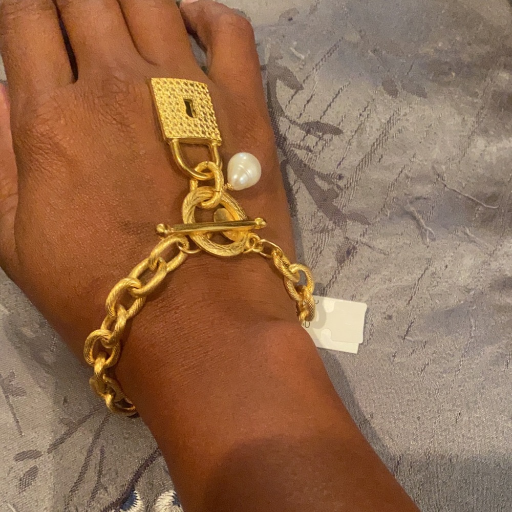 Susan Shaw Bracelet paid 66.50 asking 50